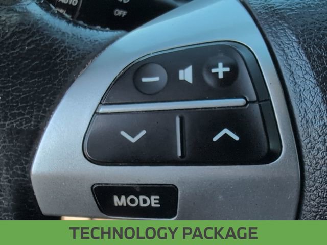 Used 2012 Toyota Highlander SE w/ Tow Pkg FWD image 20