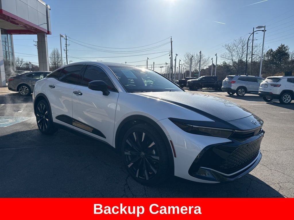 Used 2023 Toyota Crown Platinum image 9