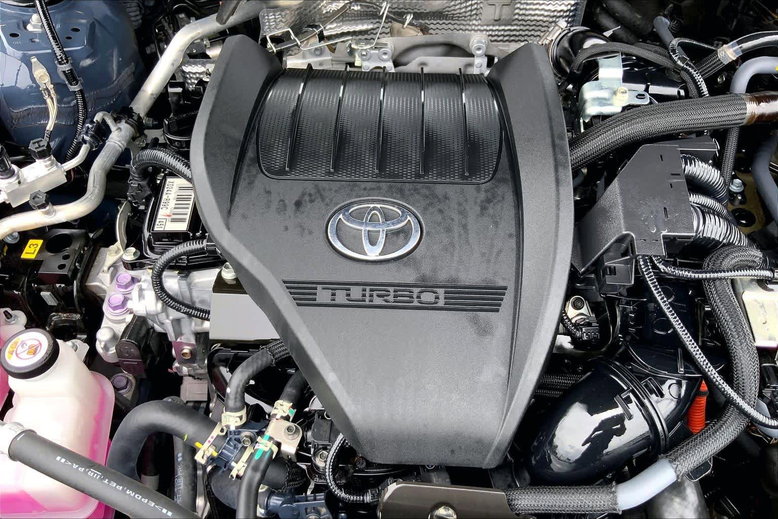 Certified 2025 Toyota Crown Platinum AWD/4WD image 32