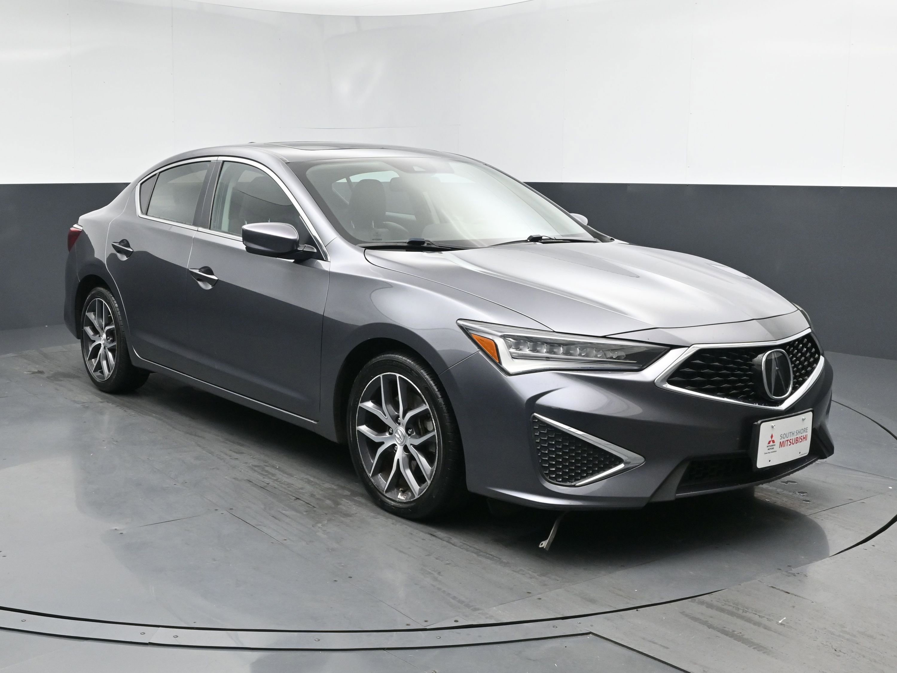 Used 2022 Acura ILX w/ Premium Package image 2