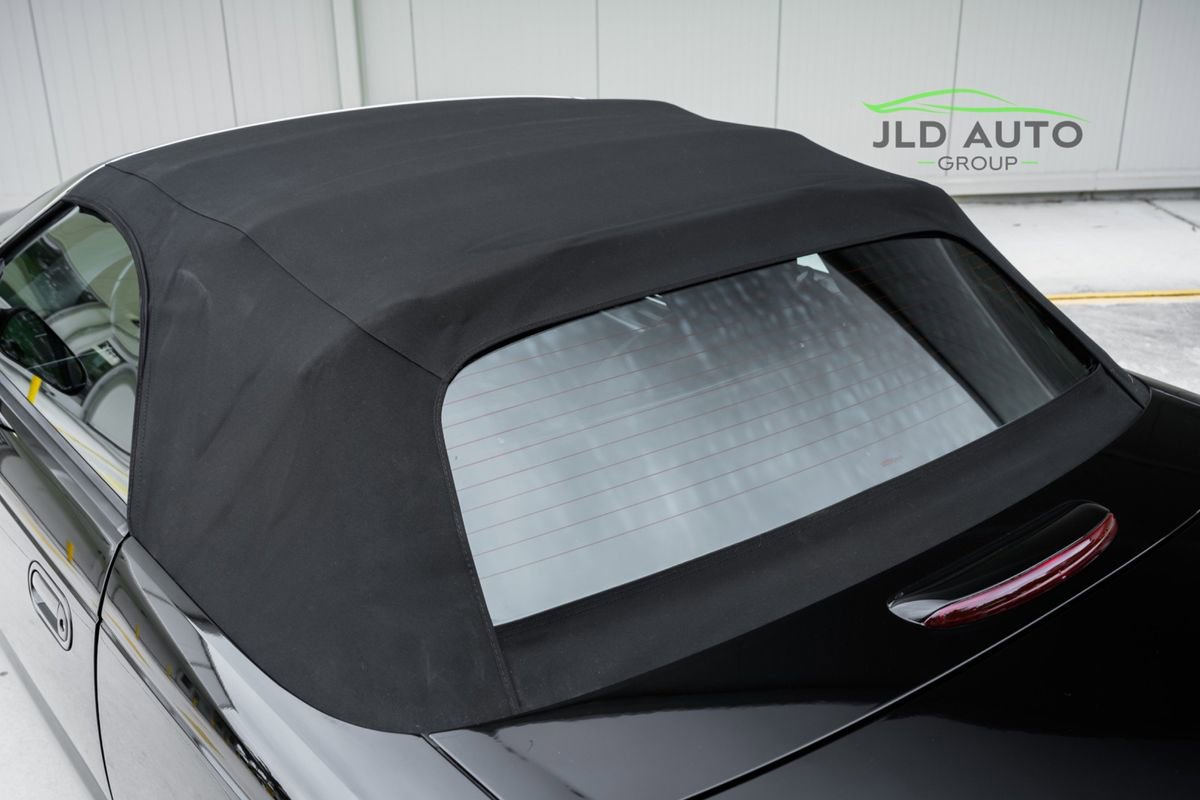 Used 2004 Ford Thunderbird Premium image 57