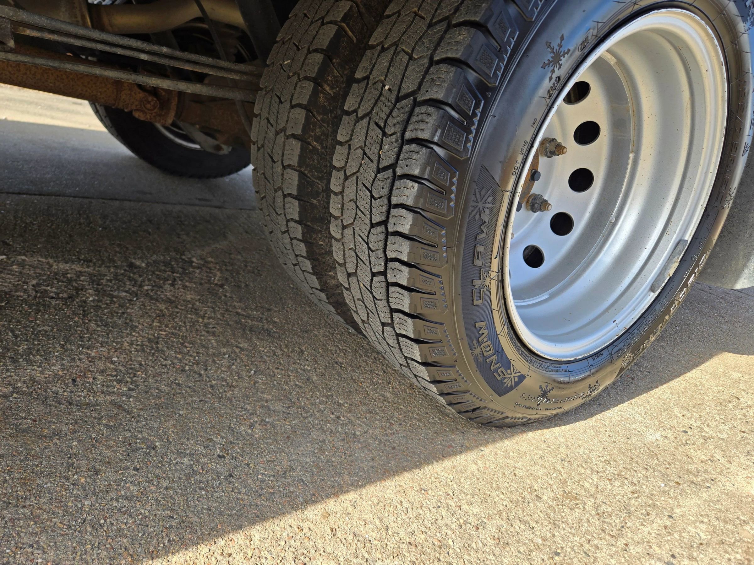 Used 2022 Ford Transit 350 350 HD XL Cutaway Van 2D image 21