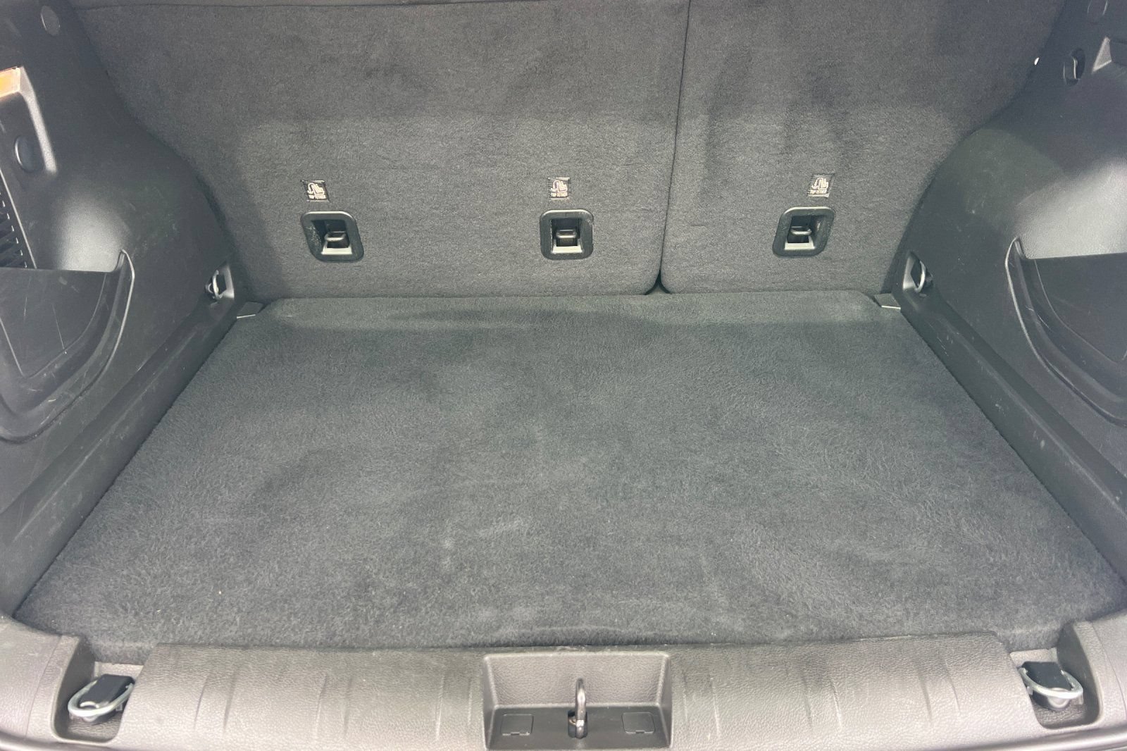 Used 2023 Jeep Renegade Latitude AWD/4WD image 19