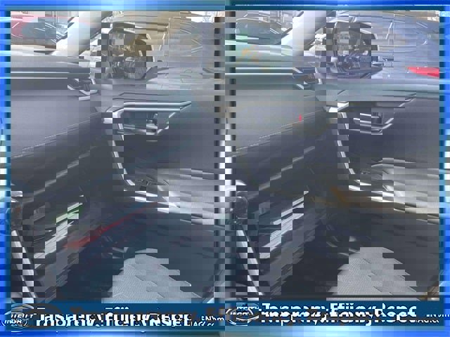 Used 2025 Toyota RAV4 XLE w/ Convenience Package image 33