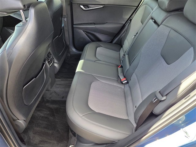 Certified 2025 Kia Niro EX image 10