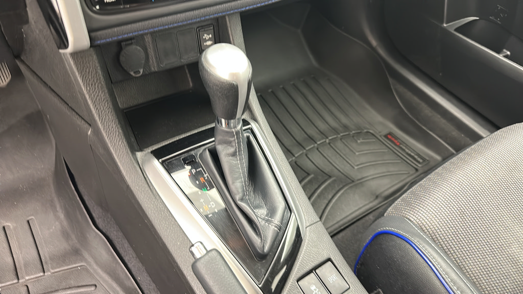 Used 2019 Toyota Corolla SE FWD image 21
