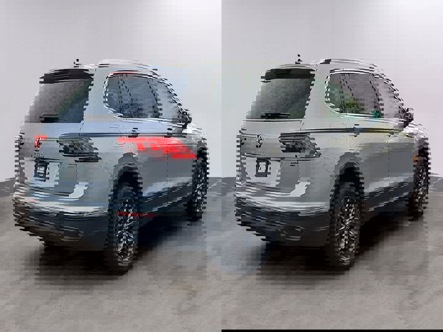 Used 2024 Volkswagen Tiguan Wolfsburg Edition image 4