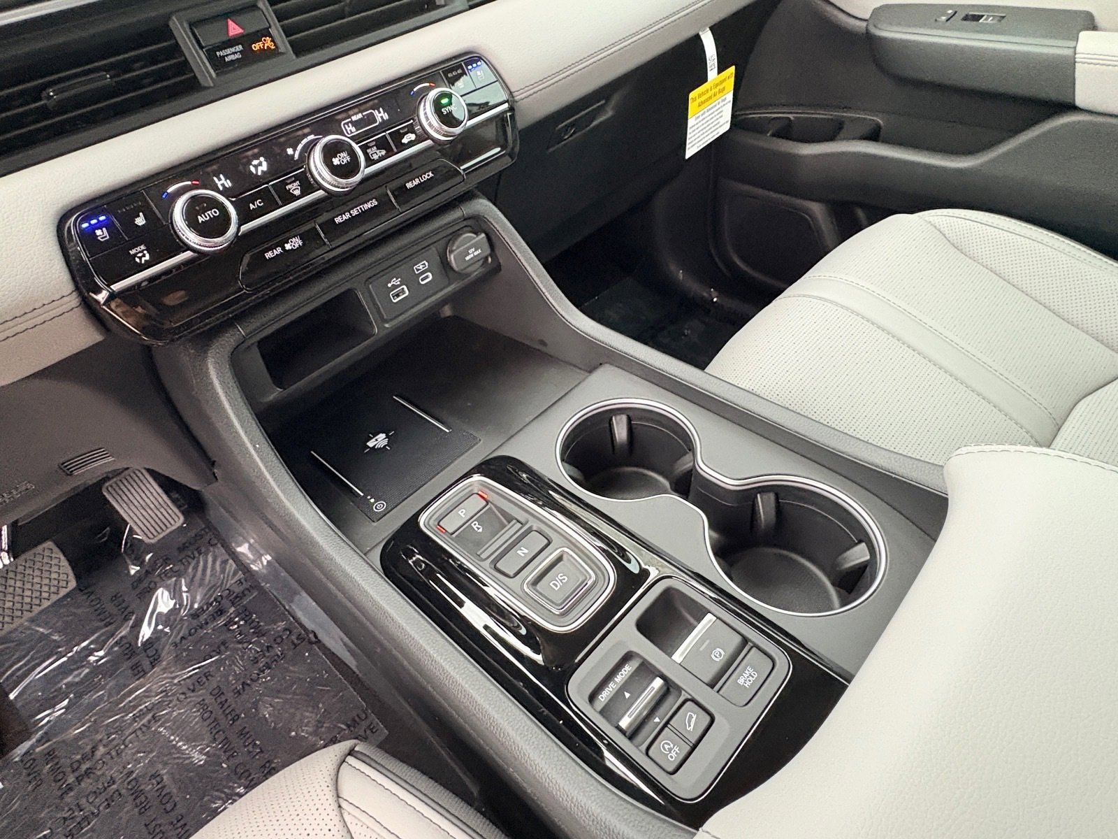 New 2025 Honda Pilot Elite image 14