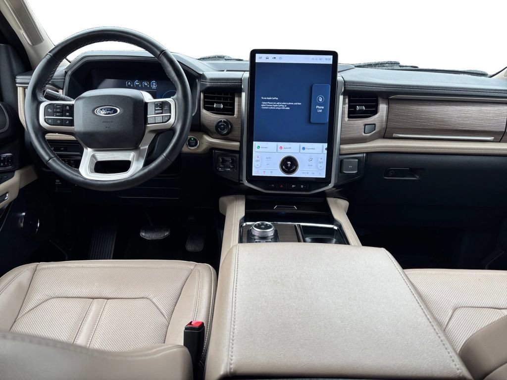 Used 2024 Ford Expedition Limited image 17