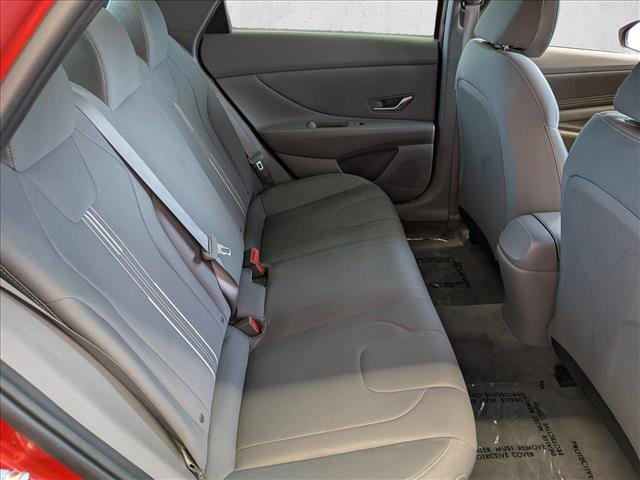 Used 2021 Hyundai Elantra SEL w/ Convenience Package FWD image 24