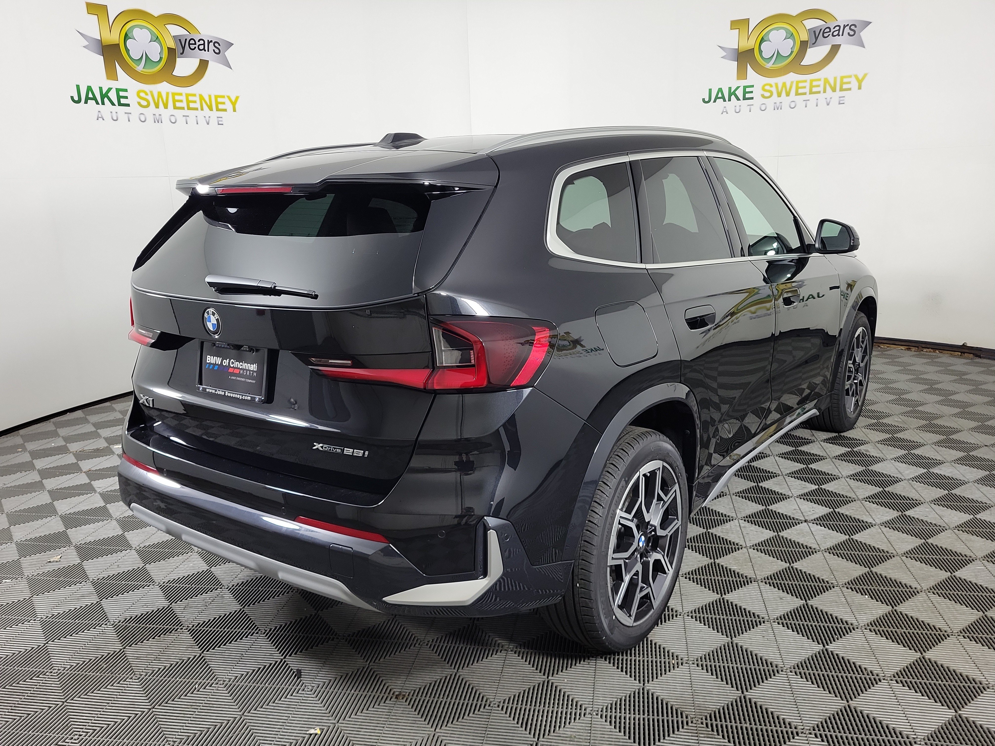 New 2026 BMW X1 xDrive28i w/ Technology Package AWD/4WD image 7