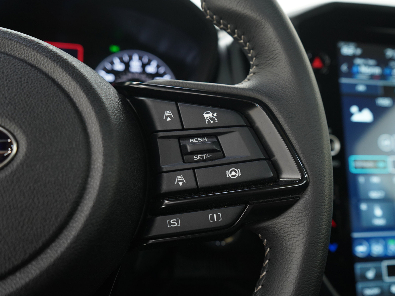 Used 2025 Subaru Forester Premium AWD/4WD image 26
