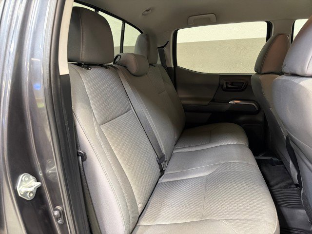Used 2022 Toyota Tacoma SR5 w/ Technology Package image 64