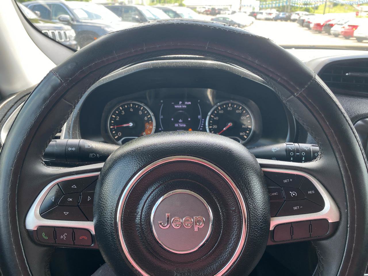 Used 2018 Jeep Renegade Latitude w/ Popular Equipment Group FWD image 21