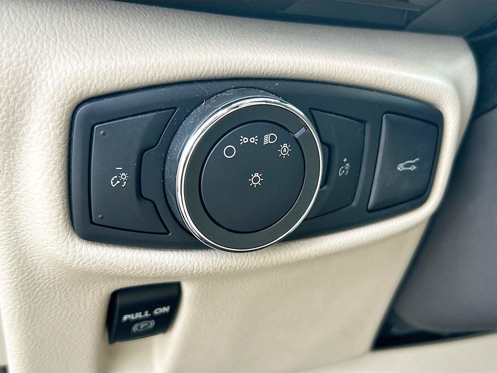 Used 2017 Lincoln MKX Reserve w/ Lincoln MKX Climate Package FWD image 37