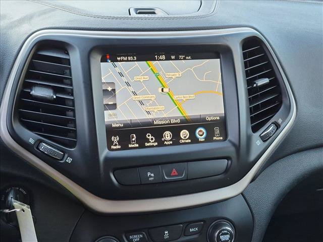 Used 2018 Jeep Cherokee Latitude FWD image 13