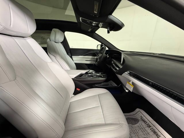 New 2026 Cadillac Lyriq Luxury RWD image 33