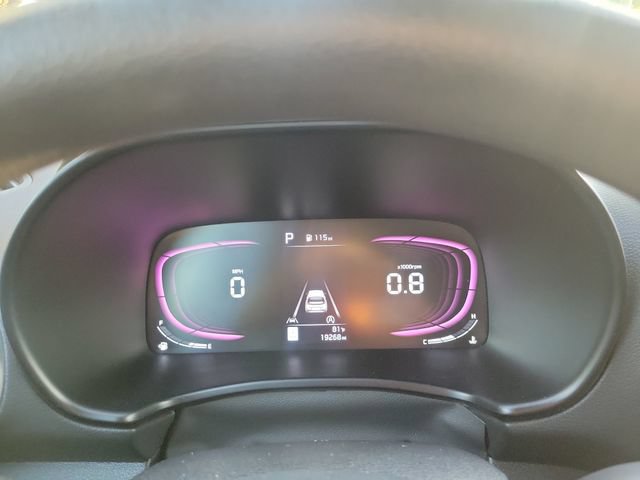 Used 2023 Kia Soul LX w/ LX Technology Package FWD image 17