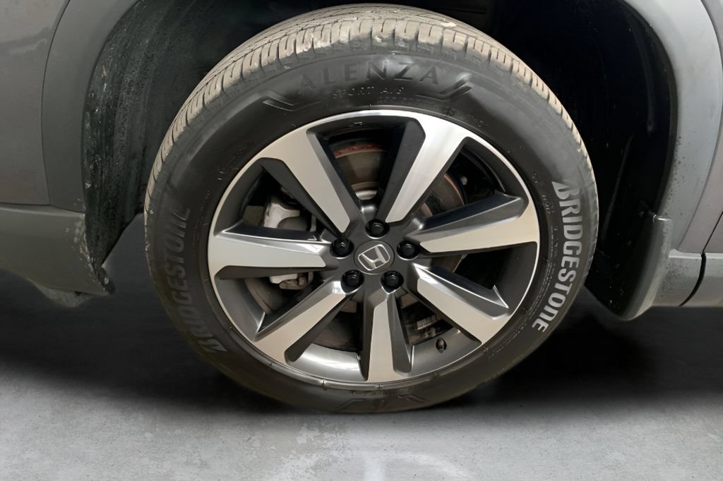 Used 2024 Honda Pilot Touring image 34