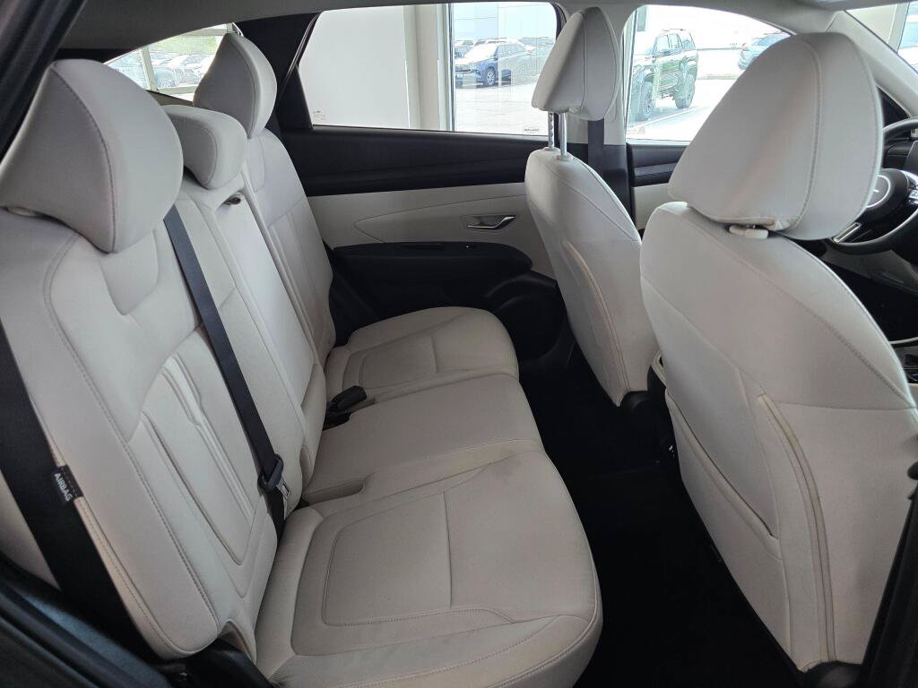 Used 2025 Hyundai Tucson SEL FWD image 39