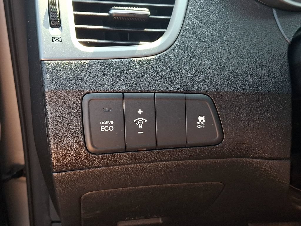 Used 2016 Hyundai Elantra Value Edition FWD image 25