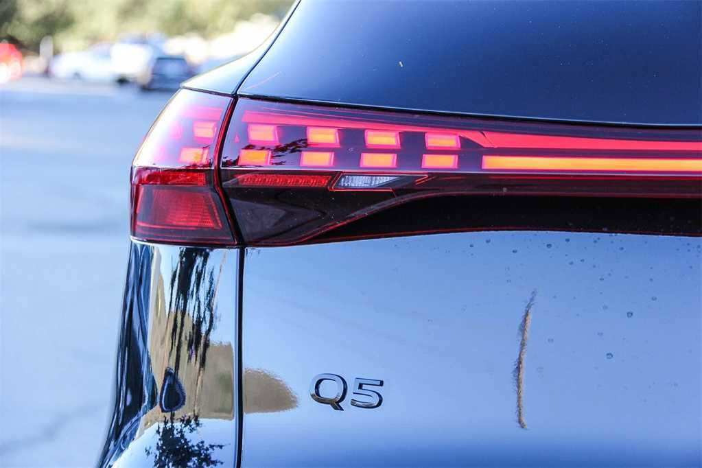 New 2025 Audi Q5 Premium Plus image 11