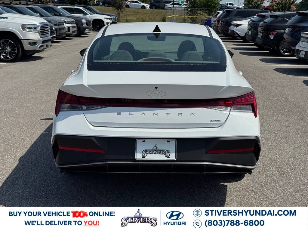 New 2026 Hyundai Elantra Hybrid FWD image 12