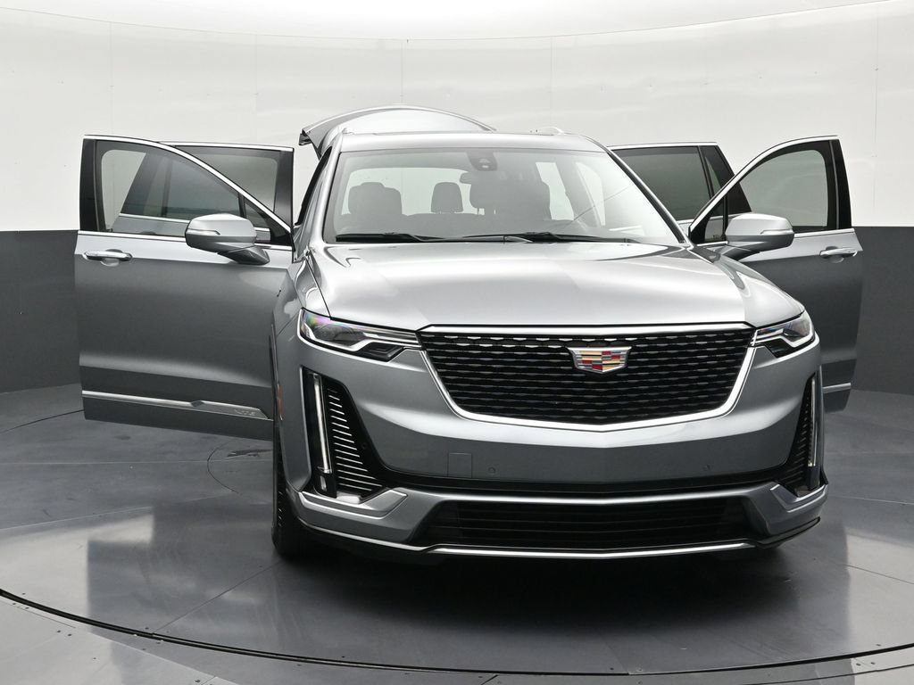 Certified 2024 Cadillac XT6 Luxury FWD image 33