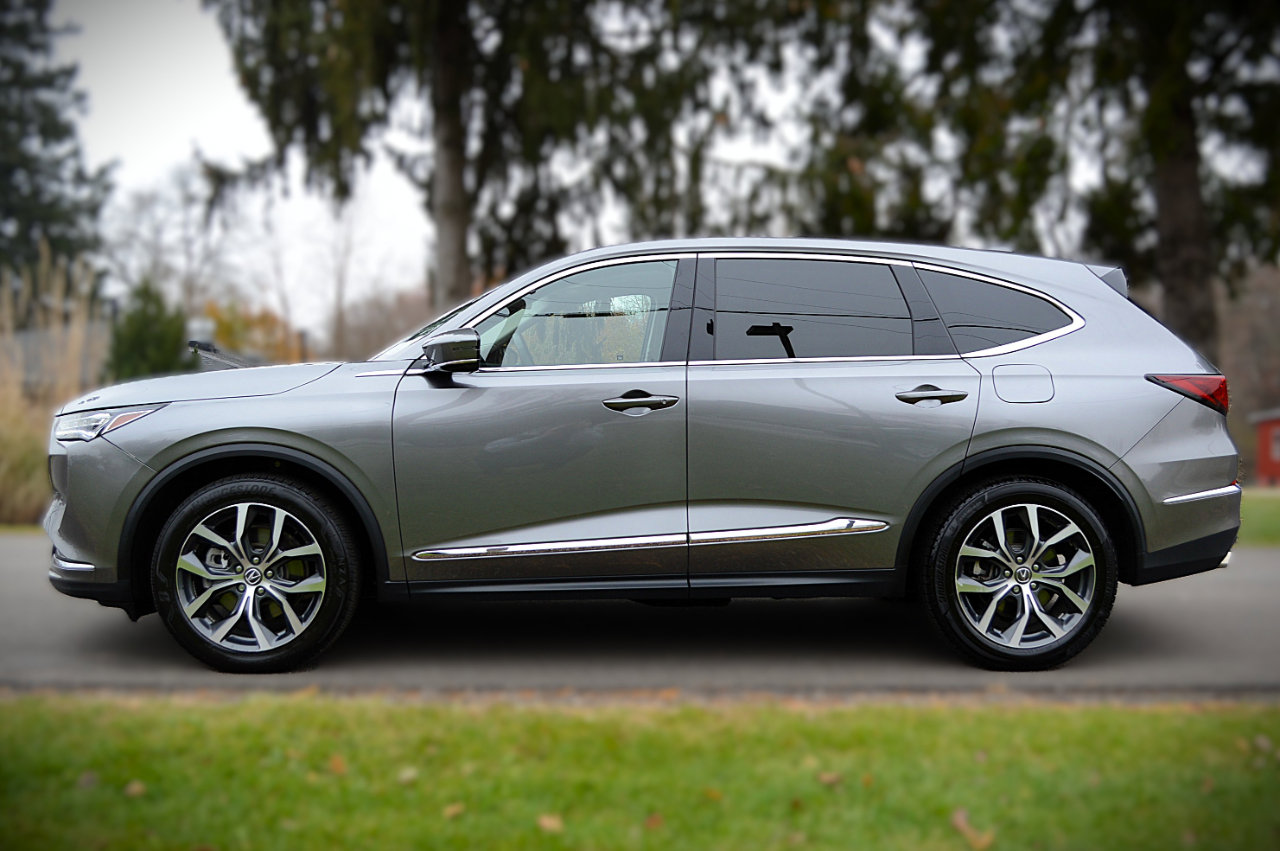 Used 2023 Acura MDX SH-AWD w/ Technology Package image 8