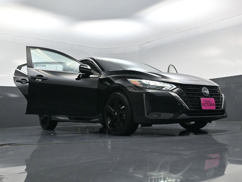 Used 2025 Nissan Sentra SR image 26