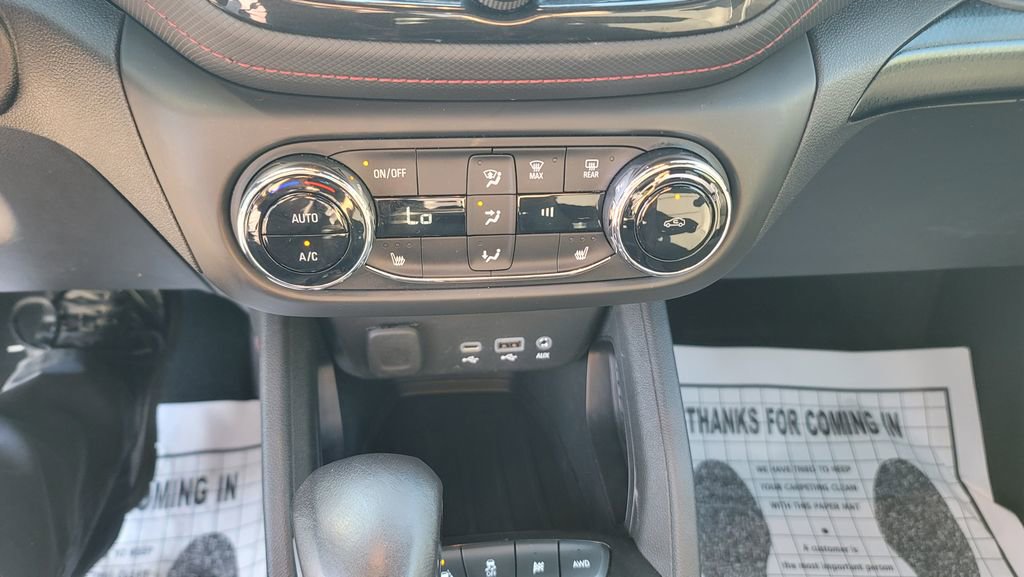 Used 2023 Chevrolet TrailBlazer RS w/ Convenience Package image 22