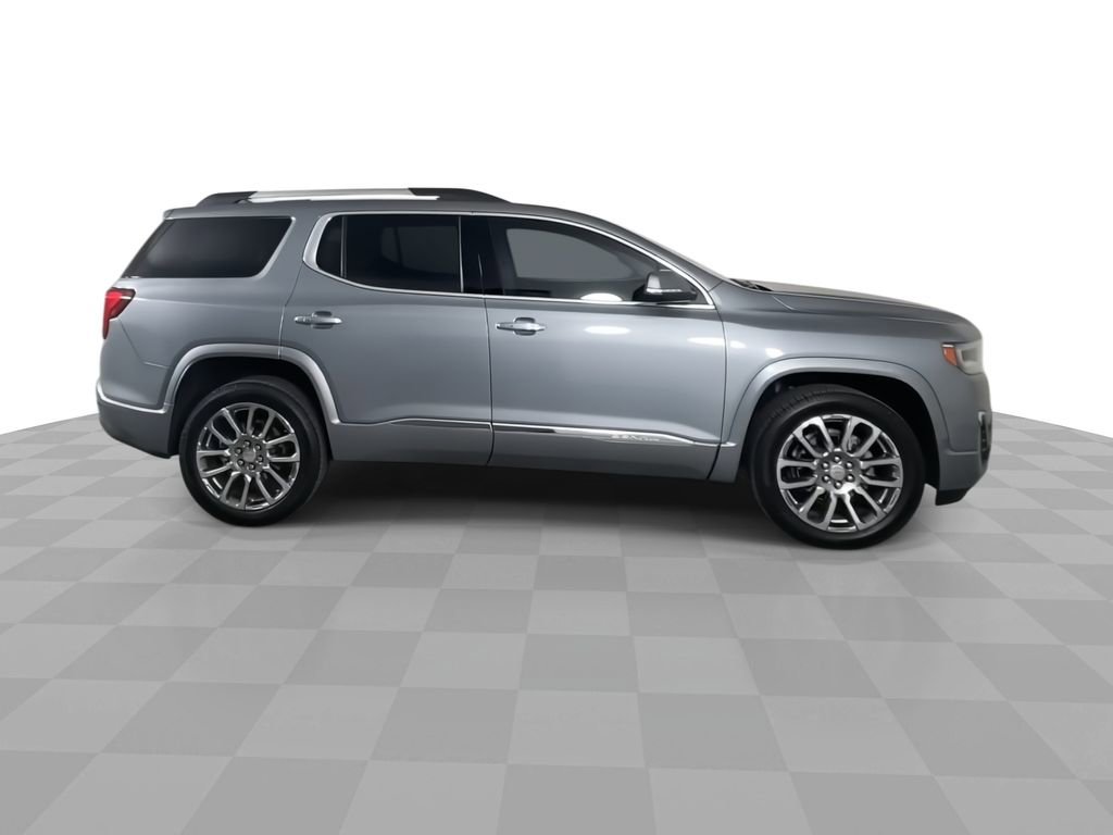 Used 2023 GMC Acadia Denali w/ Denali Ultimate Package image 9