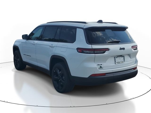 New 2026 Jeep Grand Cherokee L Limited w/ Limited Altitude Package AWD/4WD image 3