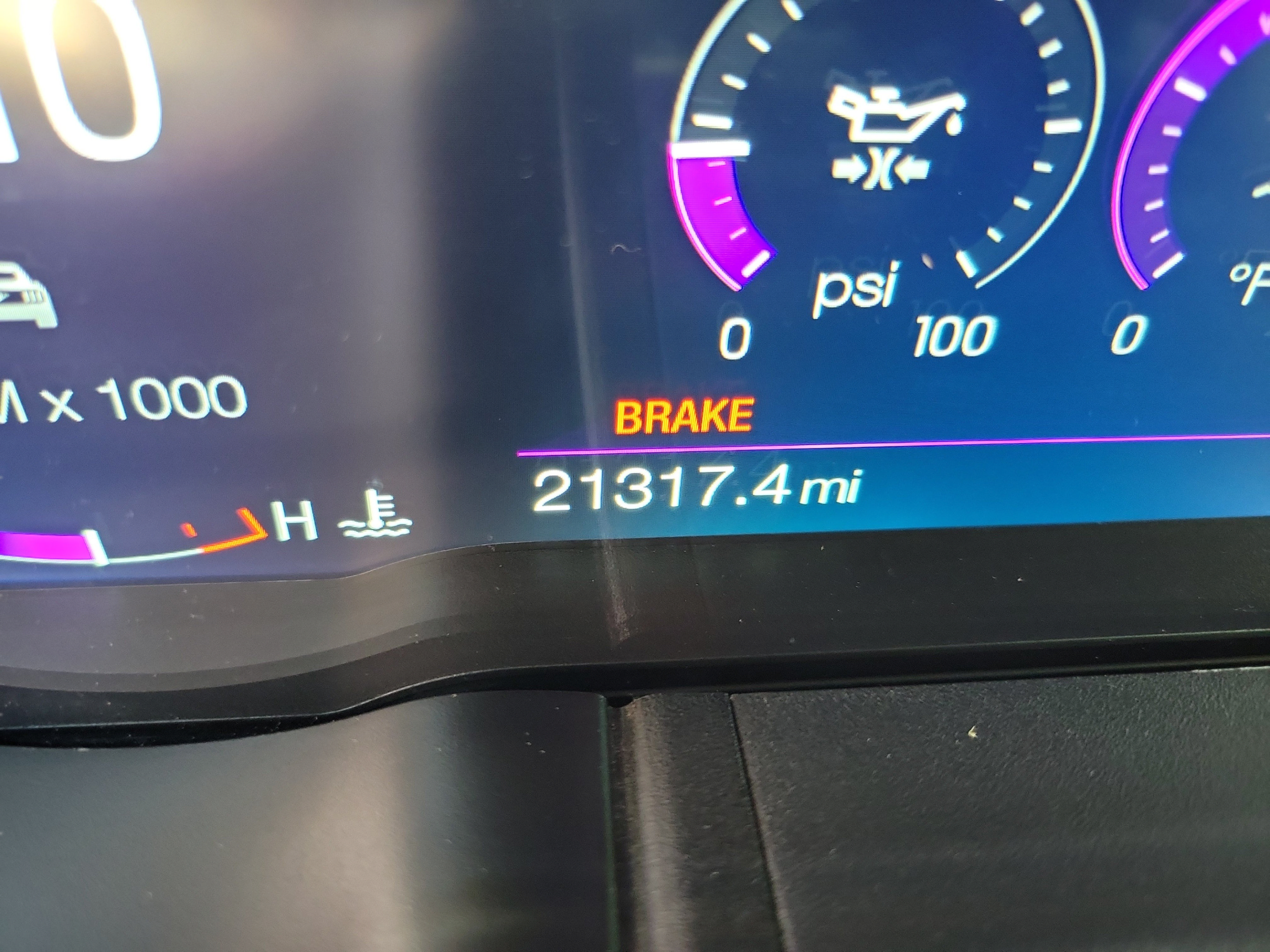 Used 2018 Ford Mustang GT Premium w/ Equipment Group 401A RWD image 16