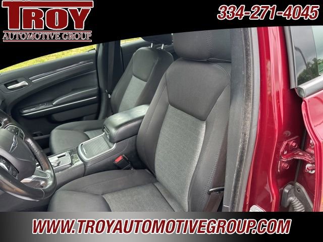 Used 2019 Chrysler 300 Touring w/ Sport Appearance Package image 18