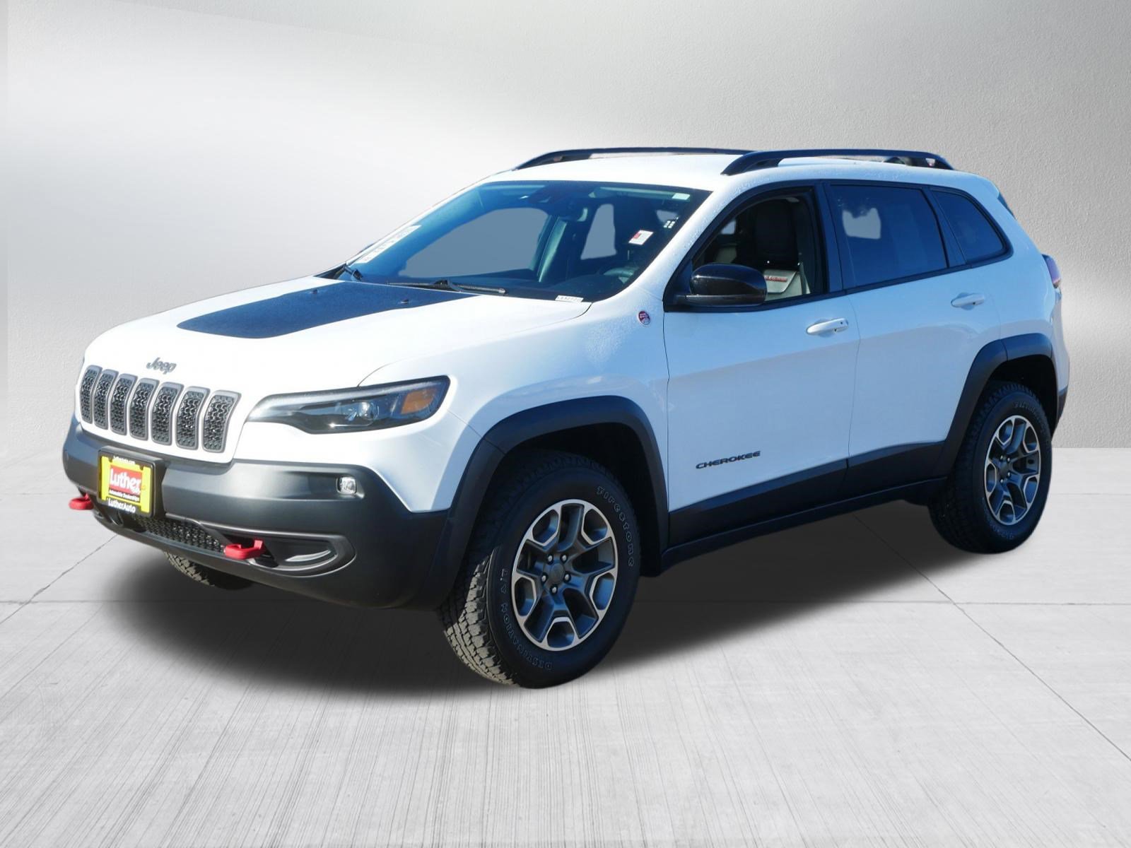 Used 2022 Jeep Cherokee Trailhawk image 3