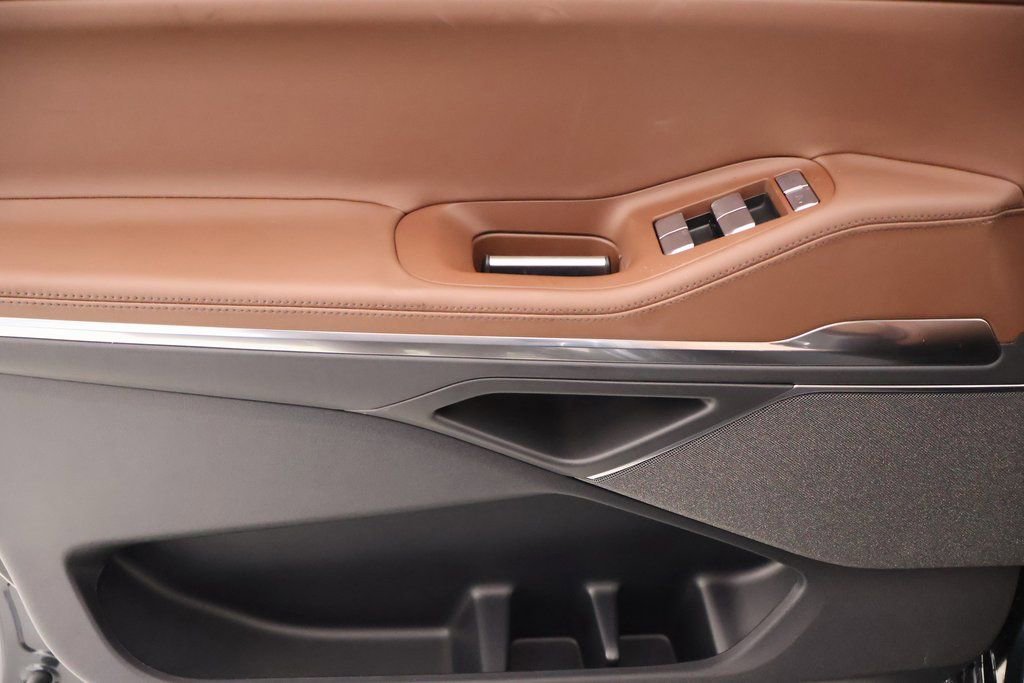 New 2025 Lincoln Navigator Reserve image 17