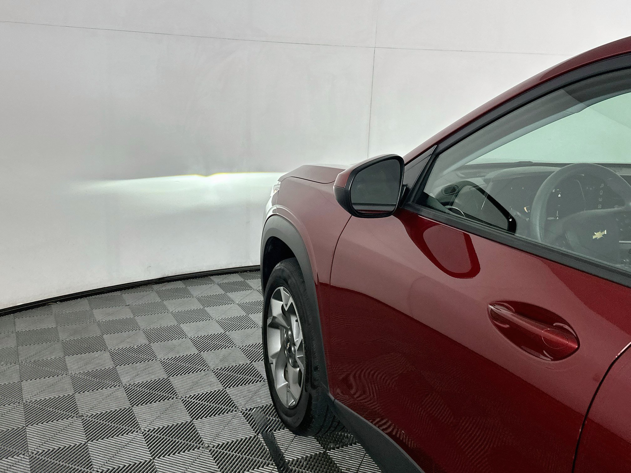 Used 2025 Chevrolet Trax LT FWD image 16