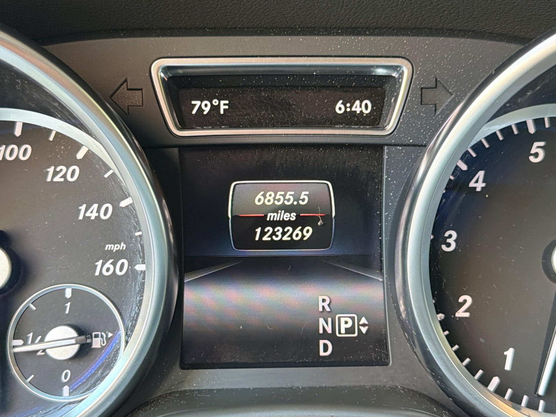 Used 2015 Mercedes-Benz GL 550 4MATIC image 10