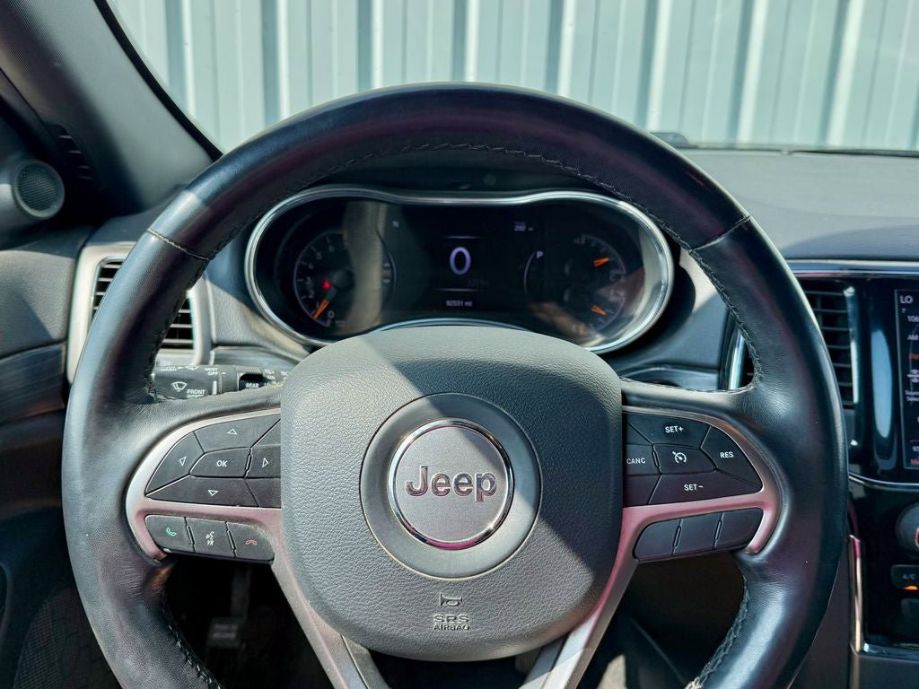 Used 2019 Jeep Grand Cherokee Altitude AWD/4WD image 17