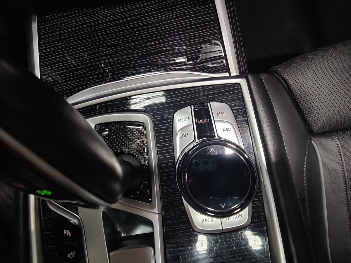 Used 2020 BMW 750i xDrive w/ Executive Package AWD/4WD image 44