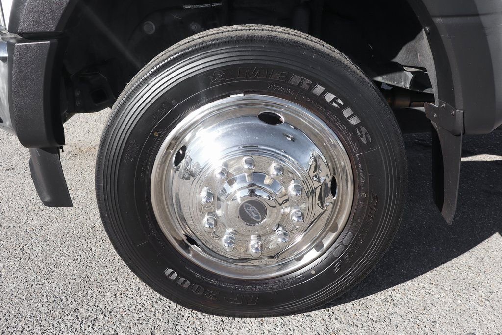 Used 2020 Ford F550 2WD Regular Cab Super Duty image 39