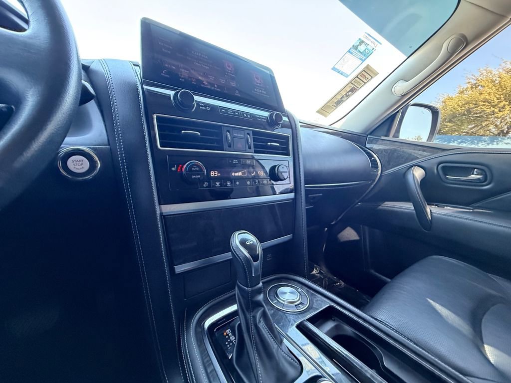 Used 2023 INFINITI QX80 Luxe w/ All-Season Package RWD image 15