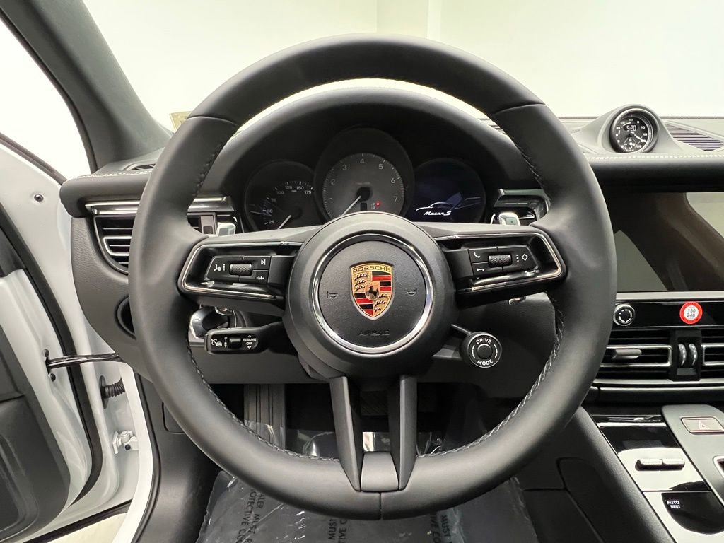 New 2026 Porsche Macan S image 7