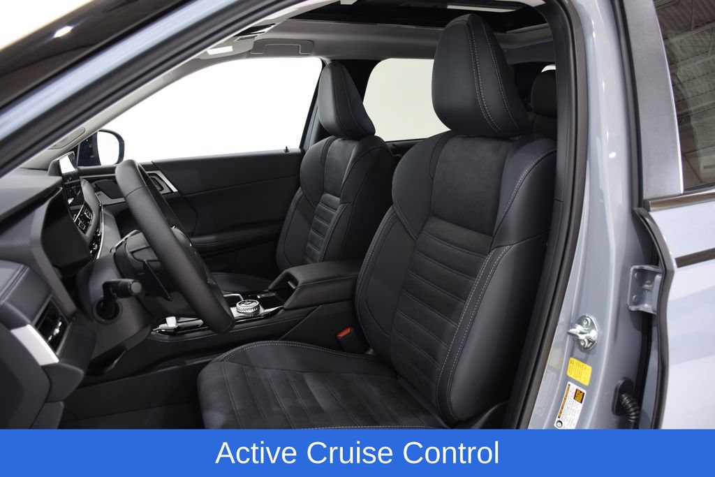 New 2025 Mitsubishi Outlander AWD image 19