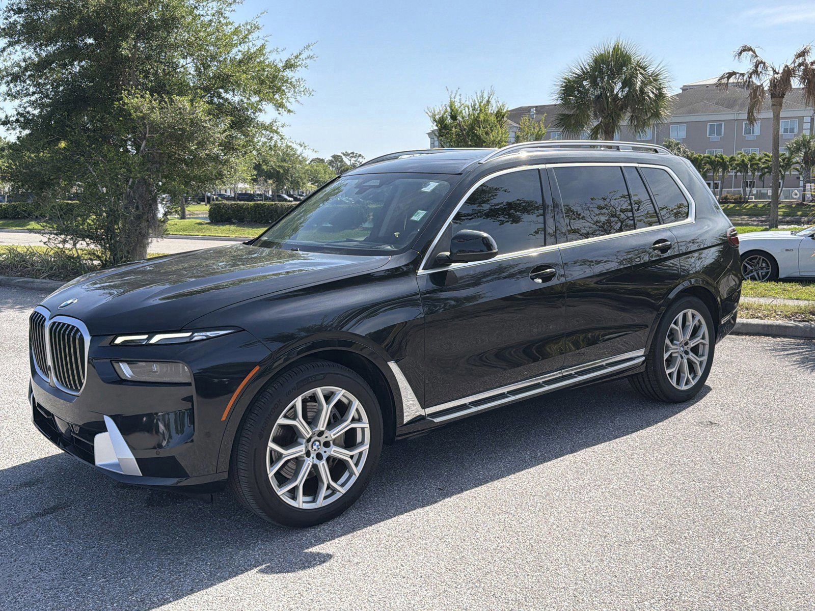 Used 2024 BMW X7 xDrive40i AWD/4WD image 9