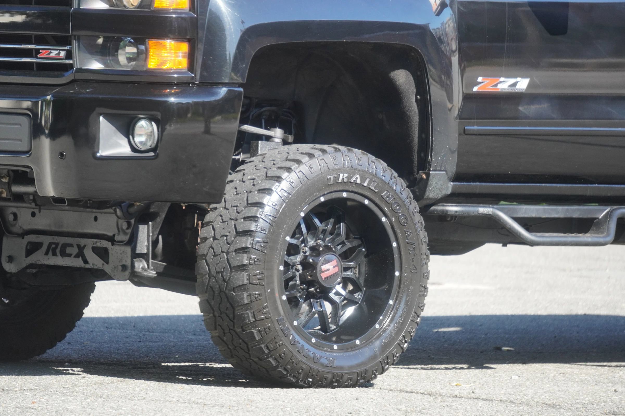 Used 2016 Chevrolet Silverado 2500 LT w/ Midnight Edition AWD/4WD image 7