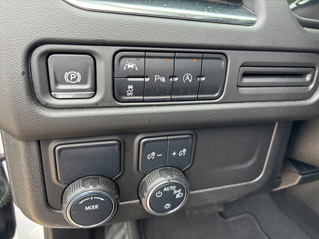 Used 2024 Chevrolet Tahoe LS w/ Driver Alert Package RWD image 7