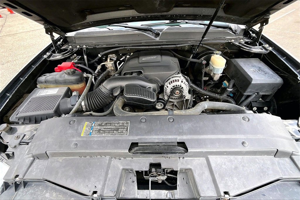 Used 2010 Chevrolet Tahoe LTZ image 9