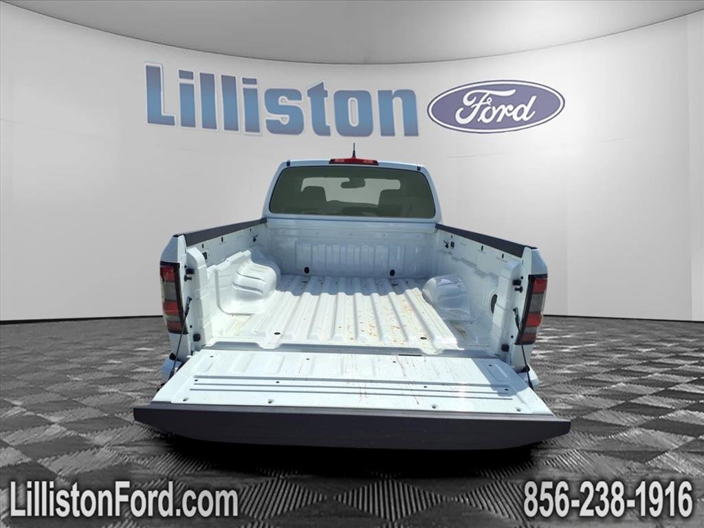 Used 2025 Nissan Frontier SV image 12